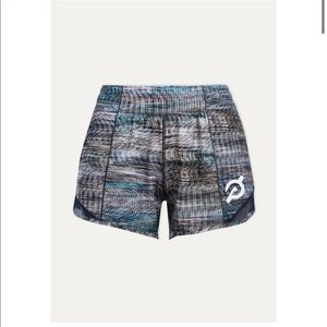 PELOTON x Lululemon 4" HOTTY HOT SHORT II (MULTI)